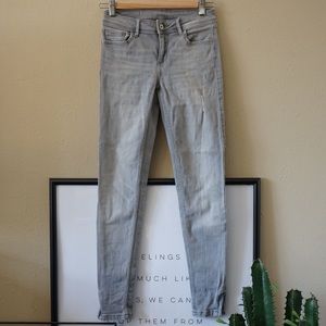 Zara - Zippered Jeans Z1975. Size US 2/EUR 34.